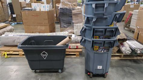 Multipe Brute garbage cans and tough guy cart