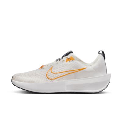 Nike Interact Run Men's Road Running Shoes. Nike IN