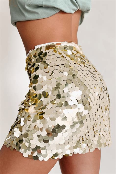 I'm Down To Party Sequin Mini Skirt (Gold) | Sequin mini skirts, Sequin ...
