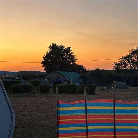 BELLA VISTA CAMPING (Radnage) - 2025 Campground Reviews & Photos ...