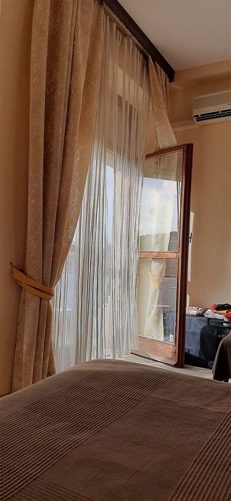 LA STAZIONE DEL VATICANO (Rome) - Specialty B&B Reviews, Photos, Rate ...