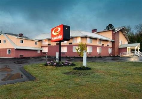 ECONO LODGE LAKE REGION (Ossipee) - Hotel Reviews, Photos, Rate ...