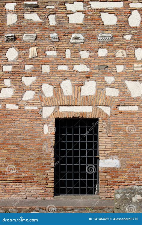 罗马古老的房子 免版税库存图片 - 图片: 14146429