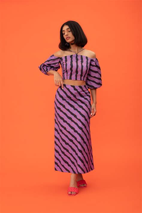 LEILANI TOP – label graph