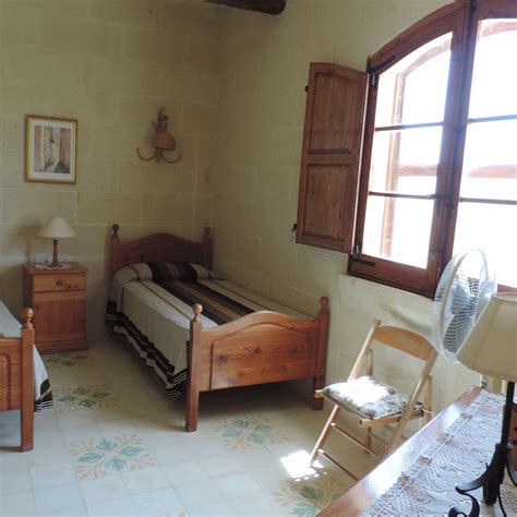 VILLA RAZZETT BALLUTA (Gharb, Island of Gozo) - Ranch Reviews & Photos ...