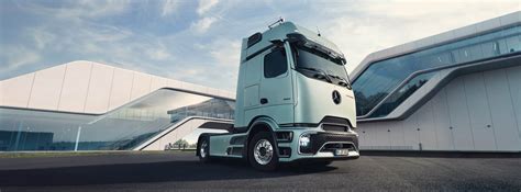 Mercedes-Benz Trucks unveils new, diesel-engined Actros L | Autocar ...