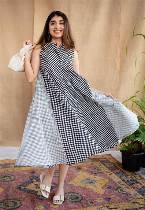 INDIAN ETHNIC WOMEN'S Aarvi Dabu Cotton Dress – THE INDIAN ETHNIC CO.