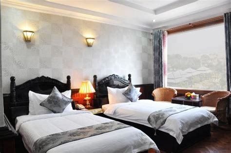 HOTEL SHWE PYI THAR (Mandalay) - Hotel Reviews & Photos - Tripadvisor