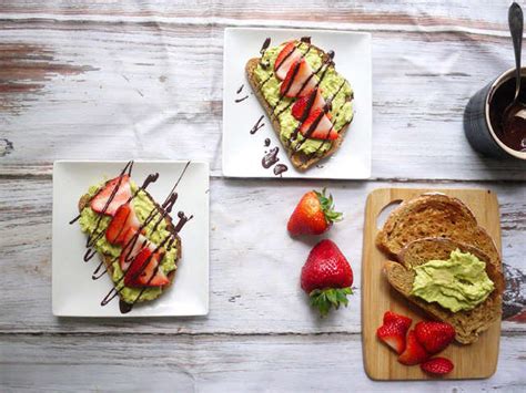 Valentine's Day: Strawberry Toast, Pinenut Soup & Walnut Cake: Please ...