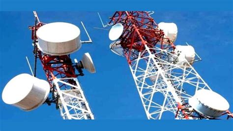 Airtel, Jio, Voda Idea apply for Rs 3.92 lakh crore spectrum auction ...