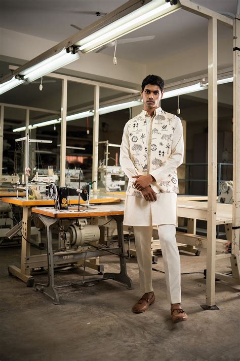 KURTA PAJAMA AND BANDI SETS