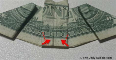 Dollar Bill Origami Bat Tutorial 的图像结果