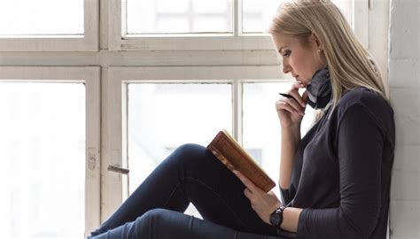 What Is a Logline? How to Write One (with Examples) | Backstage