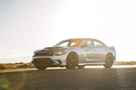 2015 Dodge Charger SRT Hellcat First Test - Motor Trend