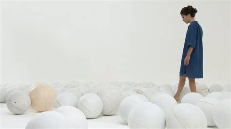 Agustina Woodgate | Meer