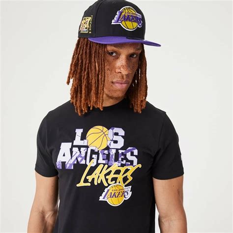 New Era - New Era Los Angeles Lakers NBA Infill Graphic T-Shirt 'Black ...