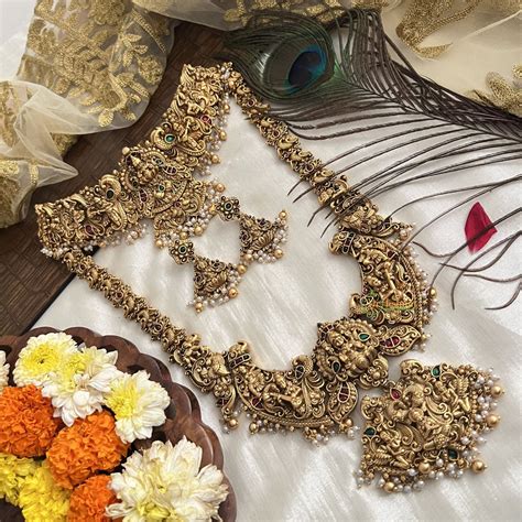 Vriksham South Indian Dangling Gold Beads & Pearl Bridal Set-Green Red ...