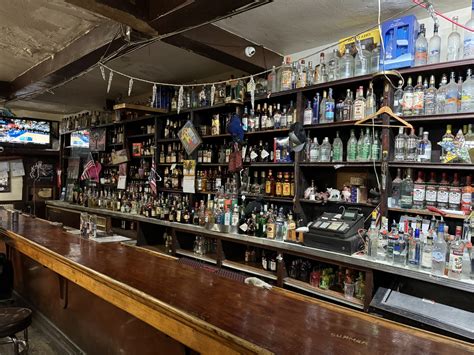 Rite Liquors - Scoundrel's Field Guide