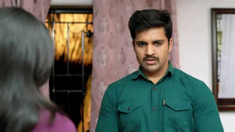 Appi Amchi Collector TV Serial Online - Watch Latest Show Episodes on ZEE5