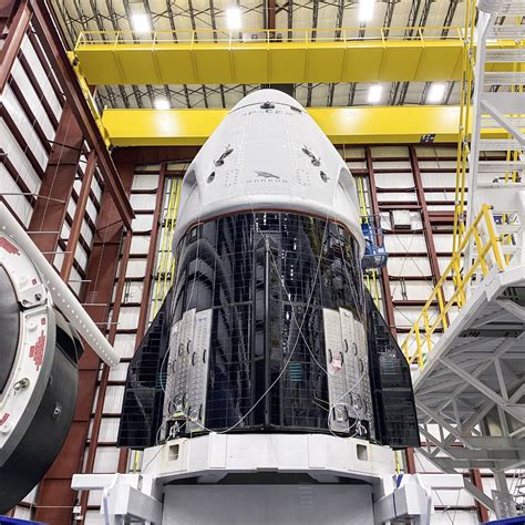 太空精酿:SpaceX龙2飞船成功载人首飞，世界载人航天迎来第四位玩家_作品展示_移动融合创作