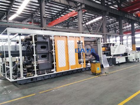 Large Injection Molding Machine 的图像结果