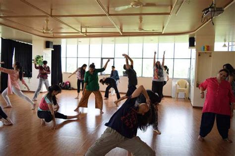 Know More About Dance Movement Therapy | Femina.in