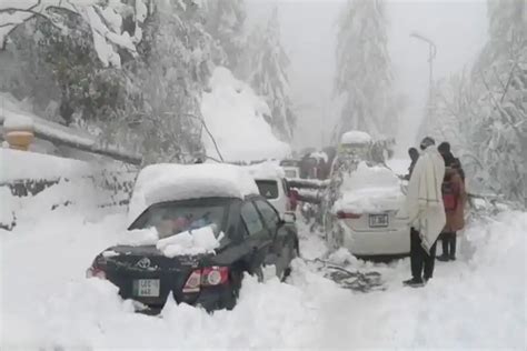 Pakistan bans entry to 3 tourist destinations after Murree tragedy