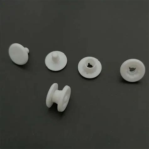 Plastic Snap Buttons - Plastic Snap Button Manufacturer from New Delhi