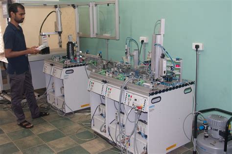 IIT Madras alumni donates Rs 1 crore to set up 'Robotics Research and ...