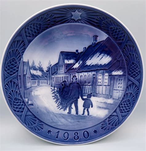 Collector's Plate, Royal Copenhagen, Bringing Home the Christmas Tree ...