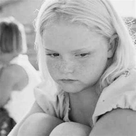 Feel Left Out 的图像结果