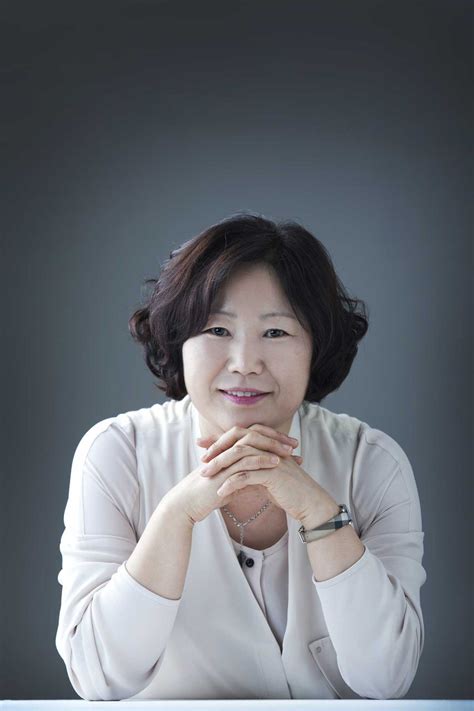 Maya Kim Young Sook