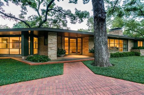 mid century modern house zillow