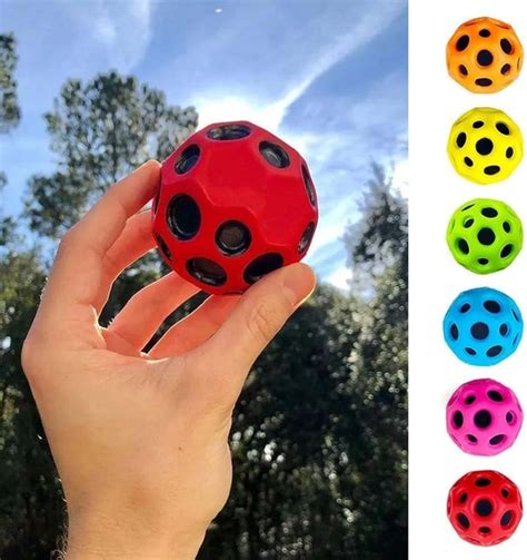 Moon Ball - Bounce & Play