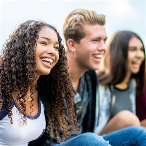 How old are sophomores?