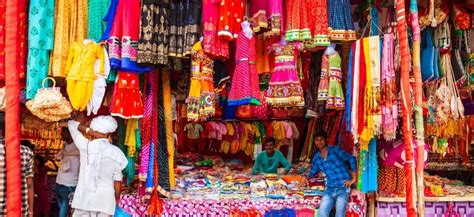 Best Places for Shopping in Mumbai