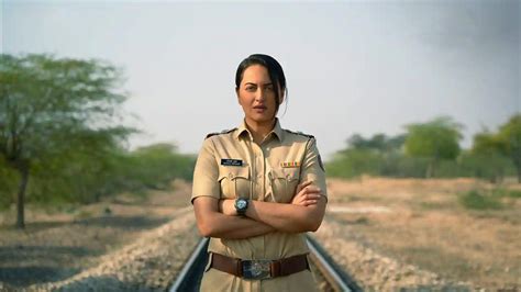 ஓடிடி திரை அலசல் | Dahaad - நேர்த்தியாக வார்க்கப்பட்ட சீரியல் கில்லர் ...