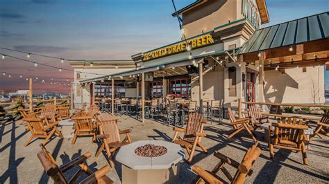 Twin Peaks Restaurant | FAE Development Site