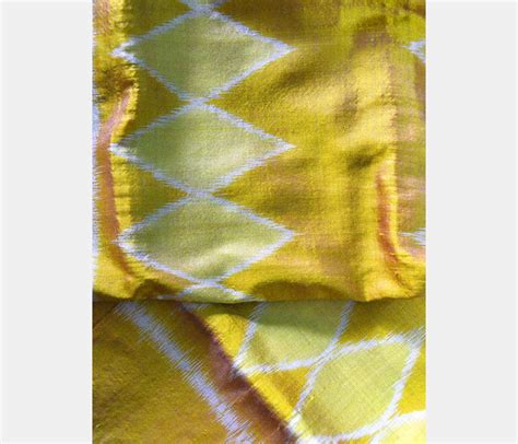 D'source Design Gallery on Ikat Textiles of Nuapatna 1 - Tie-Resist-Dye ...