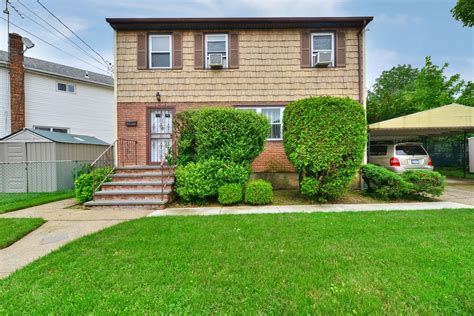 130 Westbury Blvd, Hempstead, NY 11550 - See Est. Value, Schools & More
