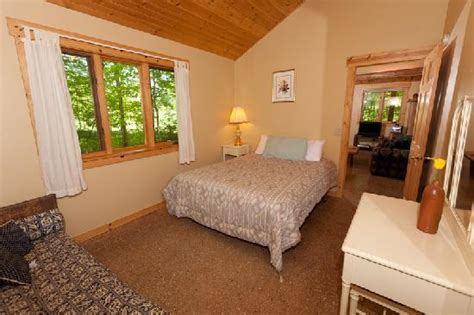 DOOR COUNTY COTTAGES (Egg Harbor, WI) - Cottage Reviews & Photos ...