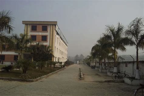 College of Advanced Technology Roorkee Campus: Photos, Virtual Tour