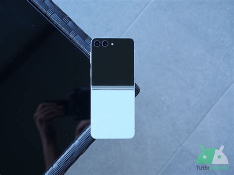 Samsung accelera: One UI 7 in Italia su Galaxy Z Flip5 e Z Fold5, all ...