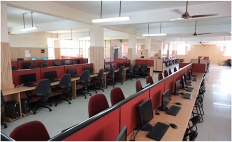 Computer Lab - CIMS B' SCHOOL