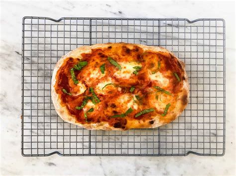 What Is Pinsa? - All About Rome’s Healthy Pizza - Eating Around Italy