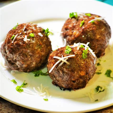 Italian Baked Meatballs | Recipe | Best ground beef recipes, Recipes ...