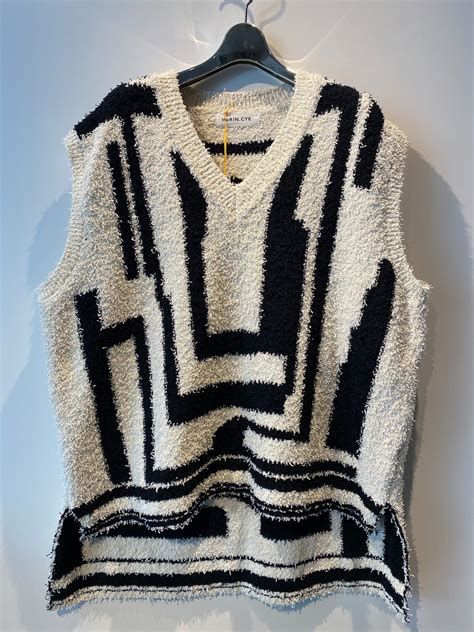 HeRIN.CYE knit vest | AAR