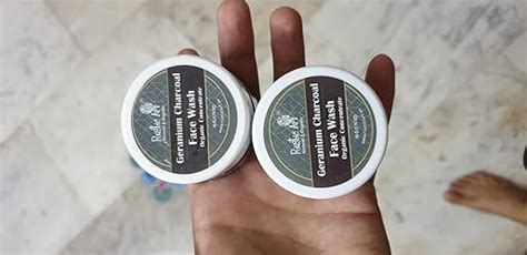 Rustic Art Geranium Charcoal Face Wash Concentrate For Oily to Normal ...