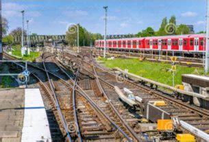 Railway Track Switching Stations – Railway Signalling Concepts