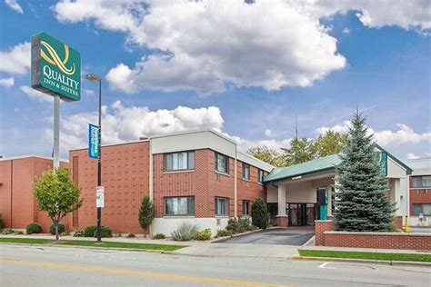 QUALITY INN & SUITES DOWNTOWN (Green Bay) - Hotel Reviews, Photos, Rate ...